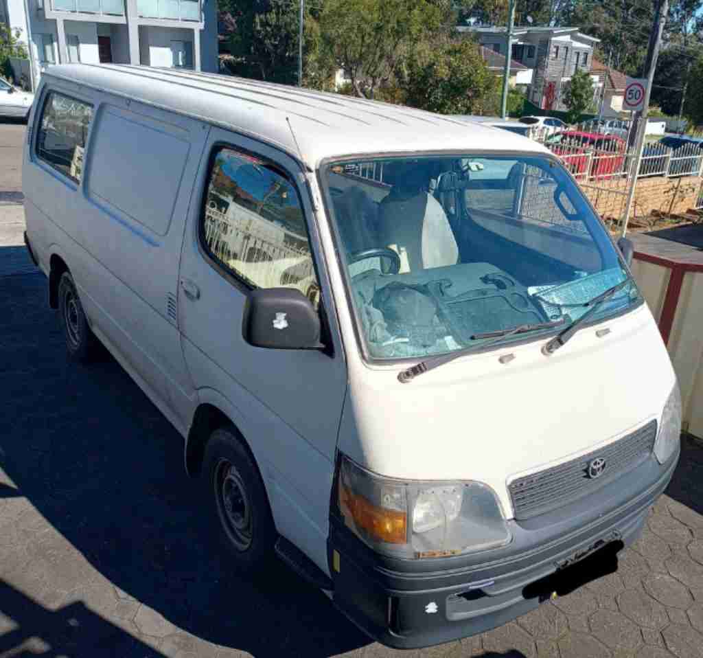 悉尼 二手车 面包车 Toyota  Hiace 24L 自动 2001年