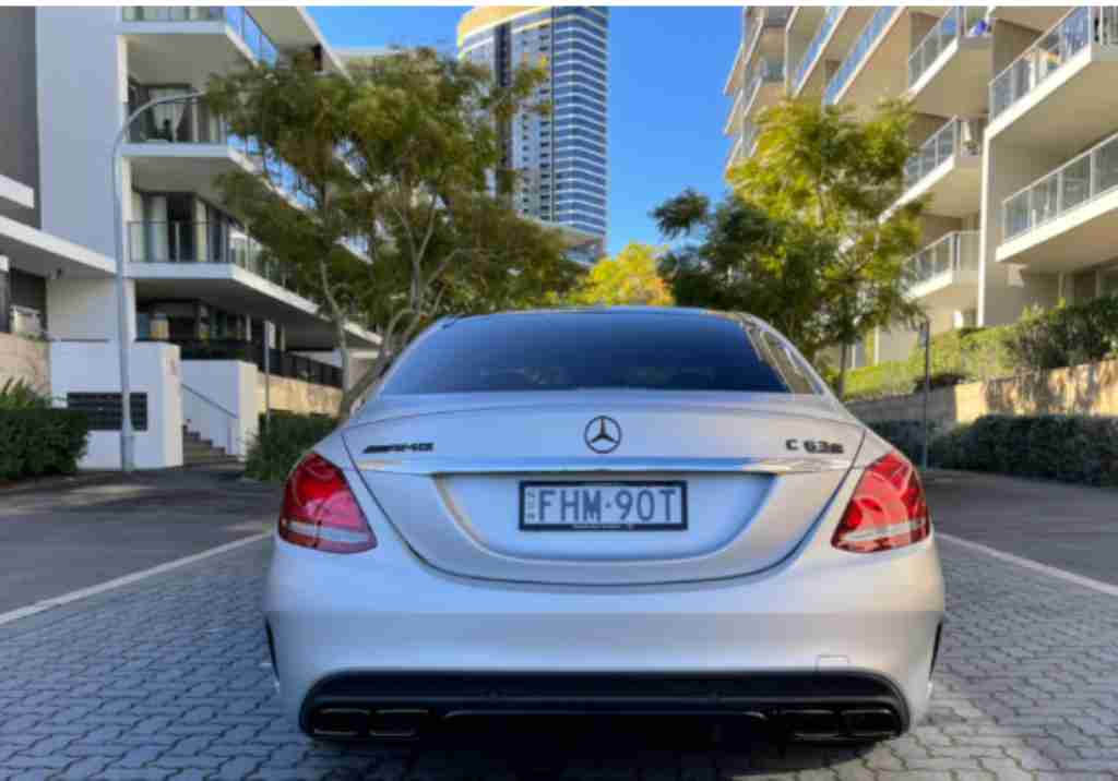 悉尼 二手车 两箱轿车 MercedesBenz  C63S超低公里数15000kms 满配 2018年