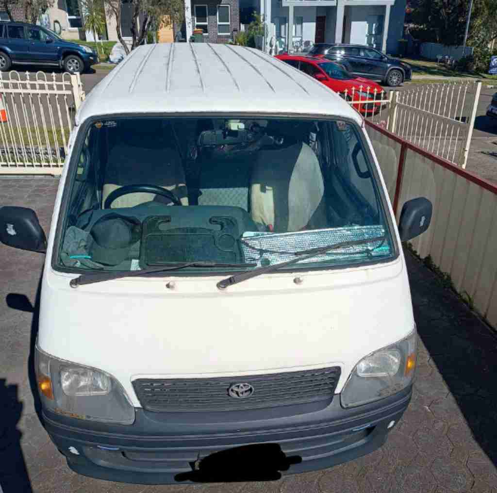 悉尼 面包车 二手车 Toyota  Hiace 24L 自动 2001年