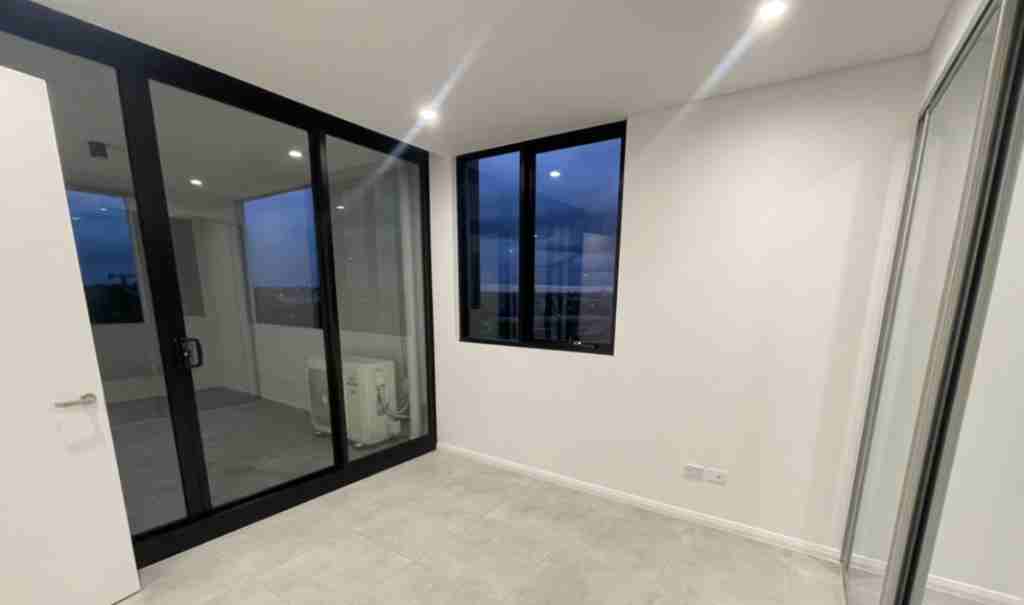 全新两房公寓出租包家具拎包入住  Wolli Creek wolli creek arncliffe