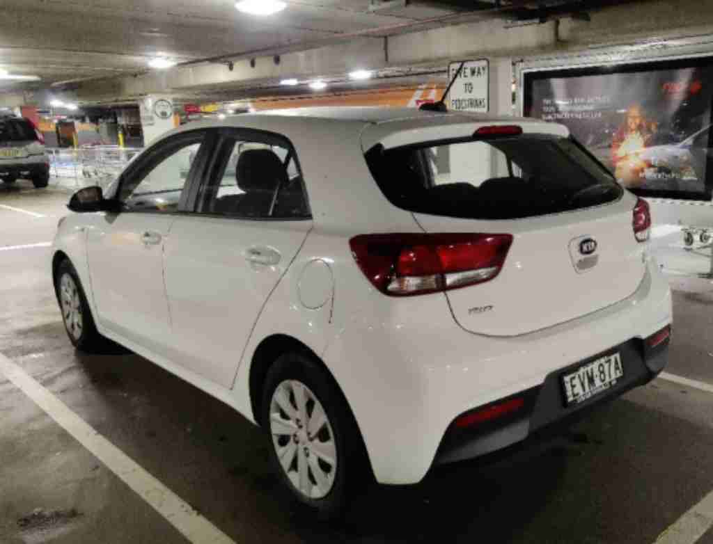 悉尼 二手车 两箱轿车  KIA RIO HATCHBACK 高性价比车出售 2020