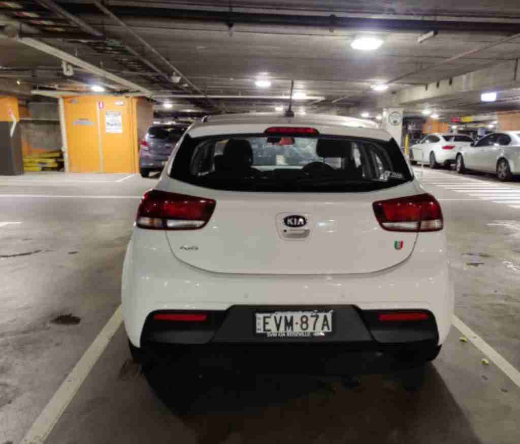 悉尼 二手车 两箱轿车  KIA RIO HATCHBACK 高性价比车出售 2020