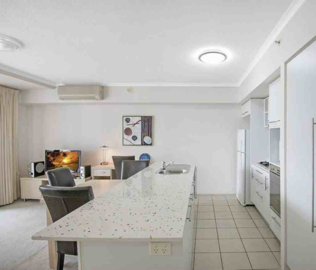 Sydney Fully furnished charming apartment