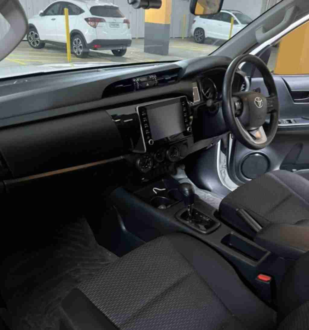 悉尼 二手车 皮卡 Toyota HILUX 工具车 2022新款原车自带 CarPlay