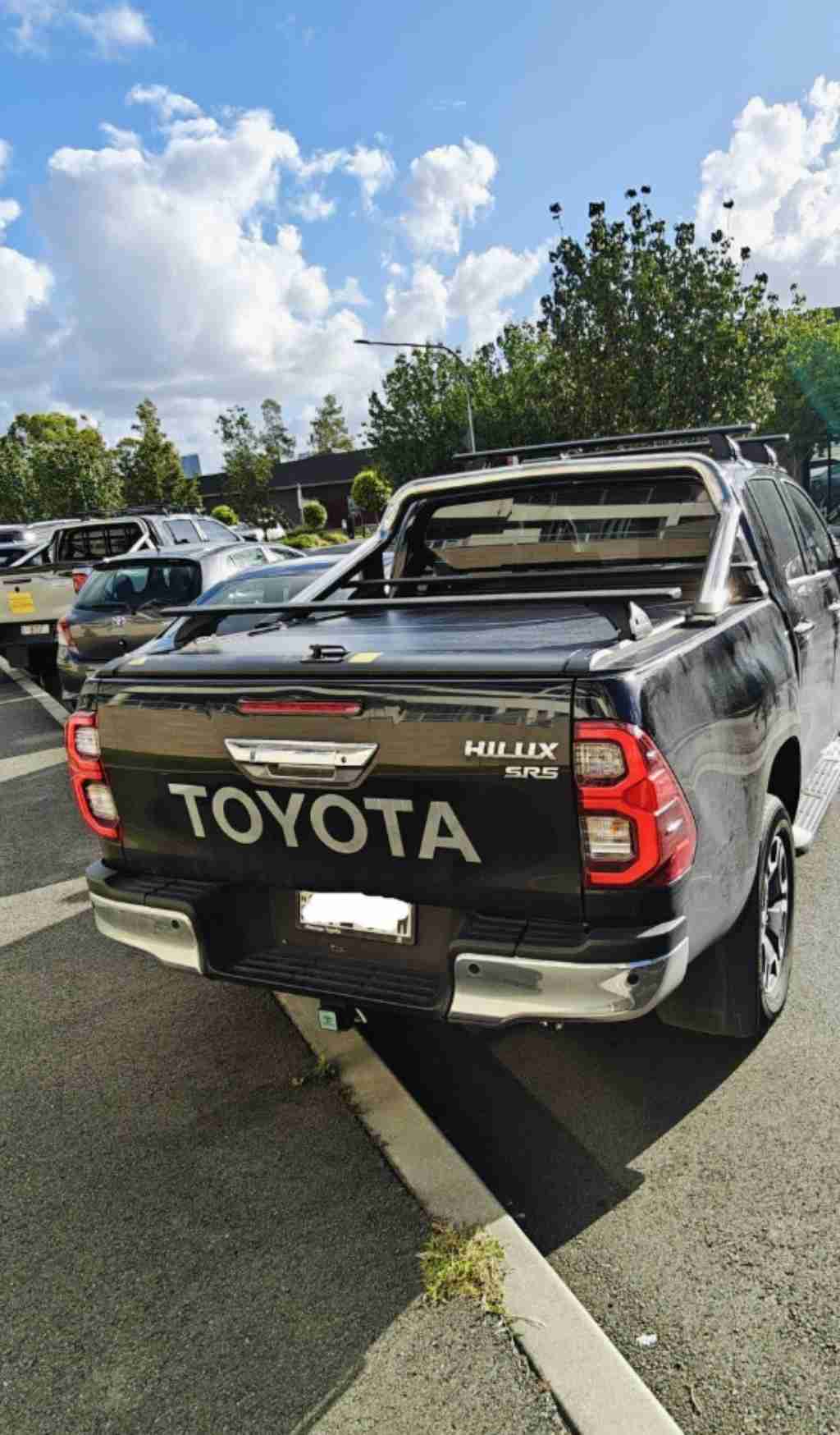 悉尼 二手车 皮卡  丰田 Hilux SR5 皮卡