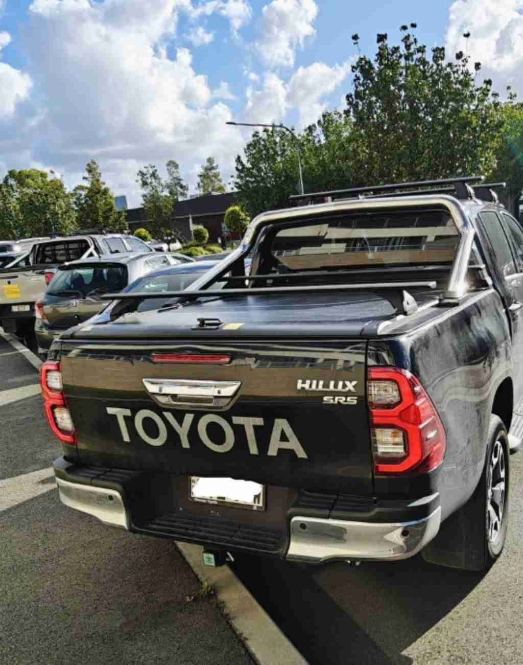 悉尼 二手车 皮卡 最新款 丰田 Hilux SR5 皮卡 自动 柴油 四驱 高大 帅气 61000